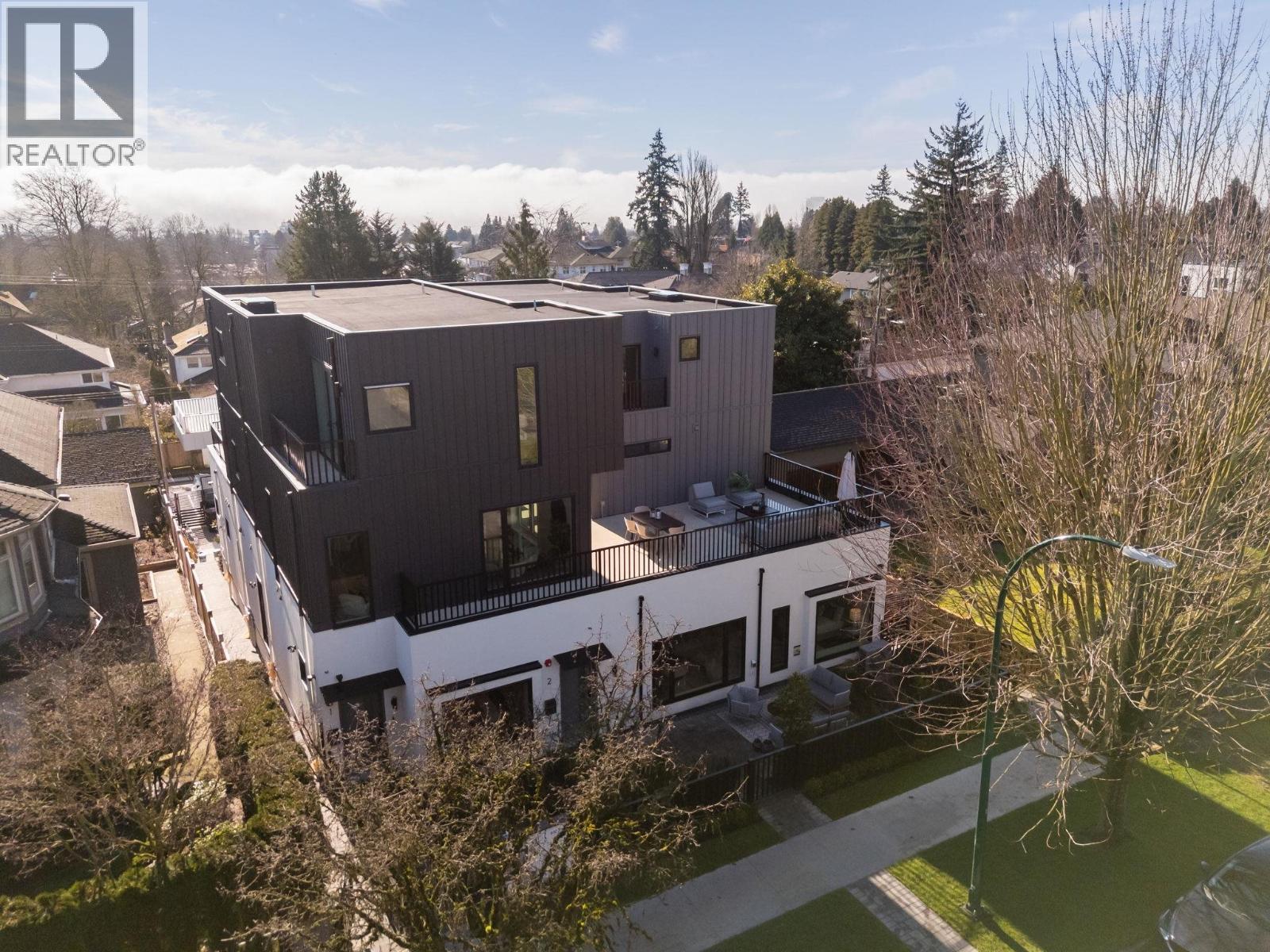 948 W 57th Avenue, Vancouver, British Columbia  V6P 1S3 - Photo 2 - R3121177