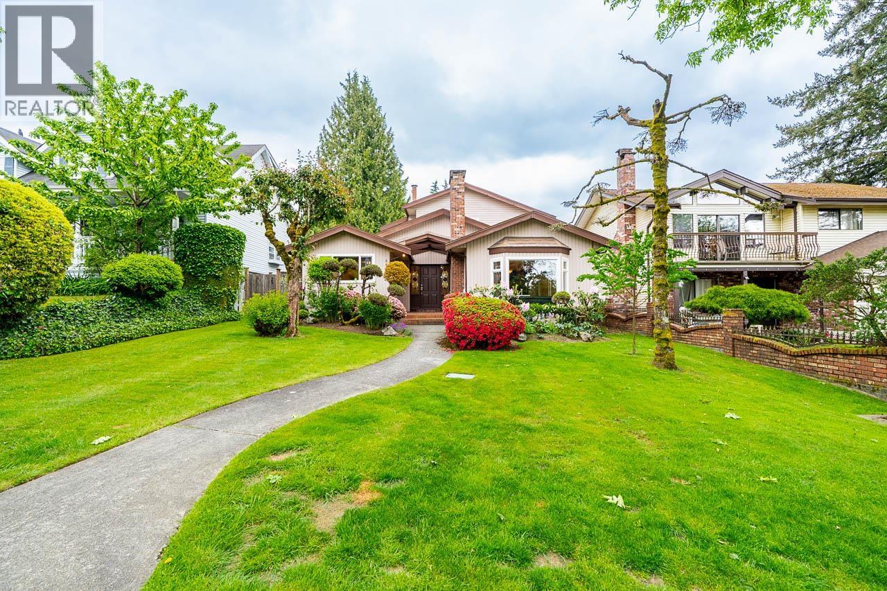 4470 Atlee Avenue, Burnaby, British Columbia  V5G 3R6 - Photo 2 - R3121179