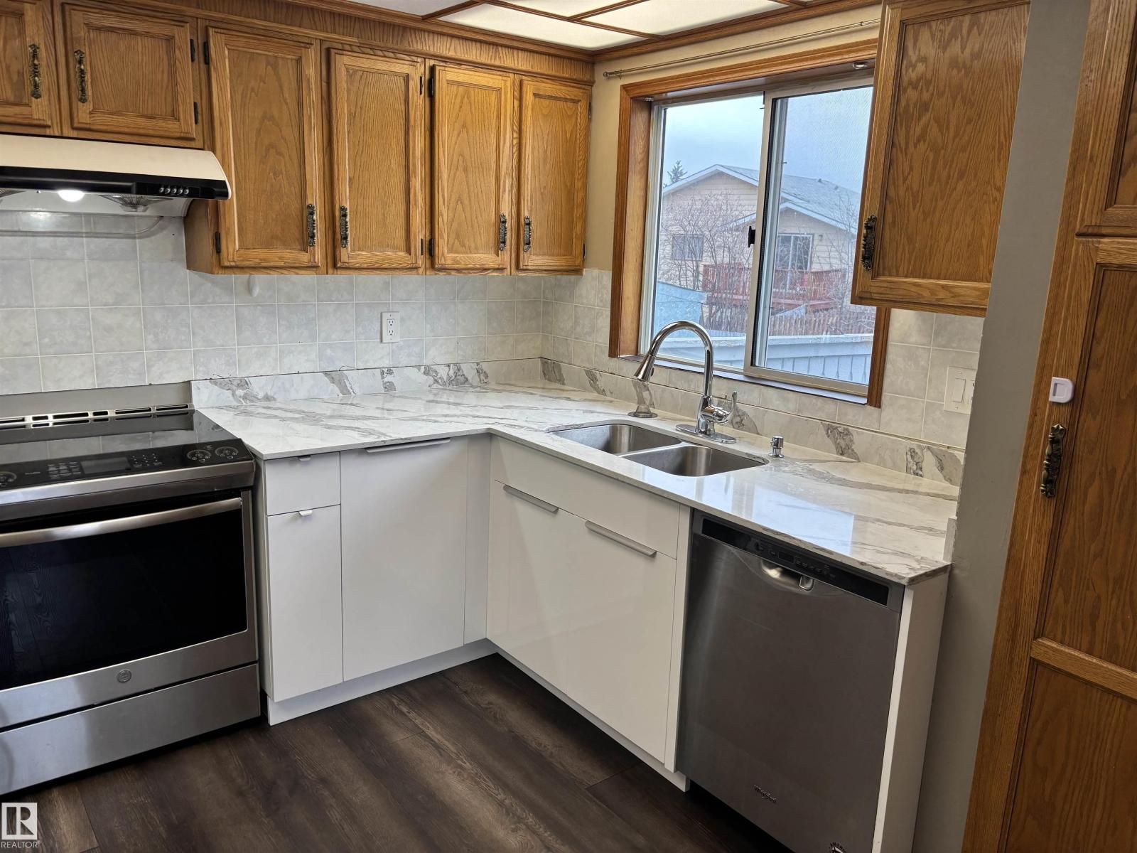 4908 17 Av Nw, Edmonton, Alberta  T6L 2Y7 - Photo 11 - E4486424