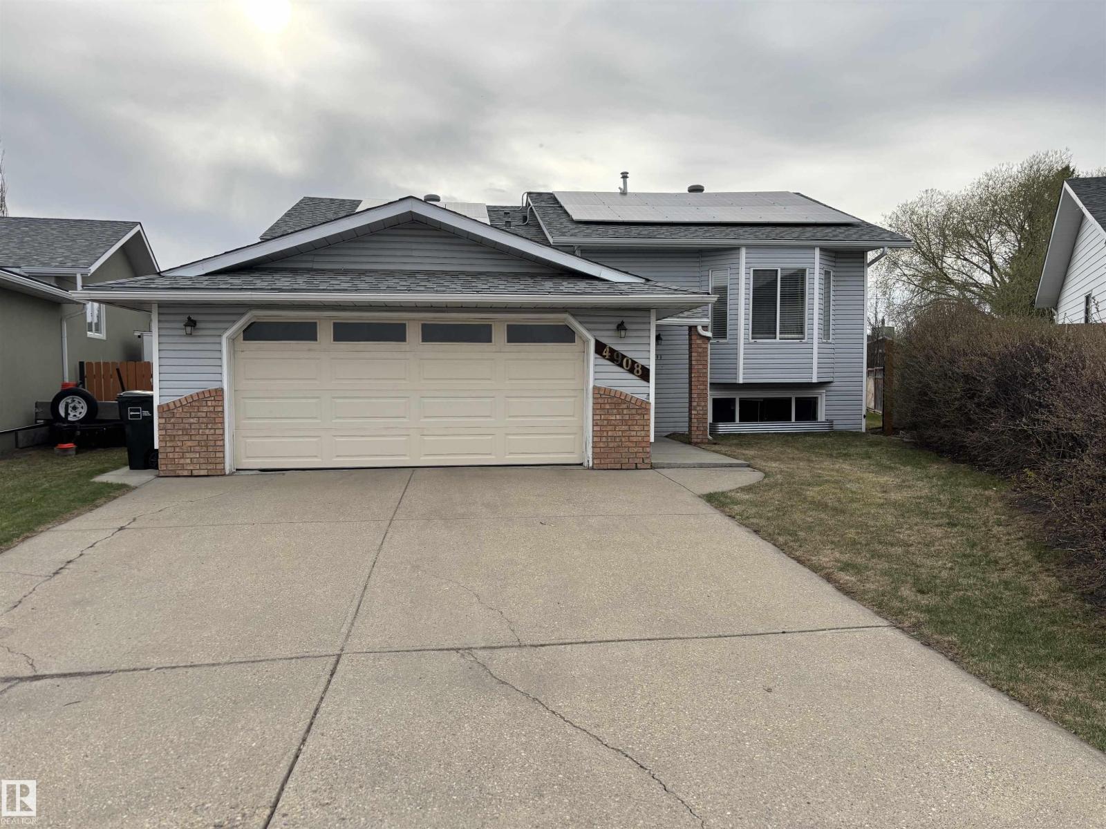 4908 17 Av Nw, Edmonton, Alberta  T6L 2Y7 - Photo 3 - E4486424