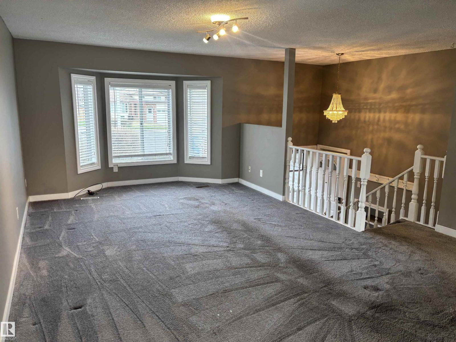 4908 17 Av Nw, Edmonton, Alberta  T6L 2Y7 - Photo 6 - E4486424