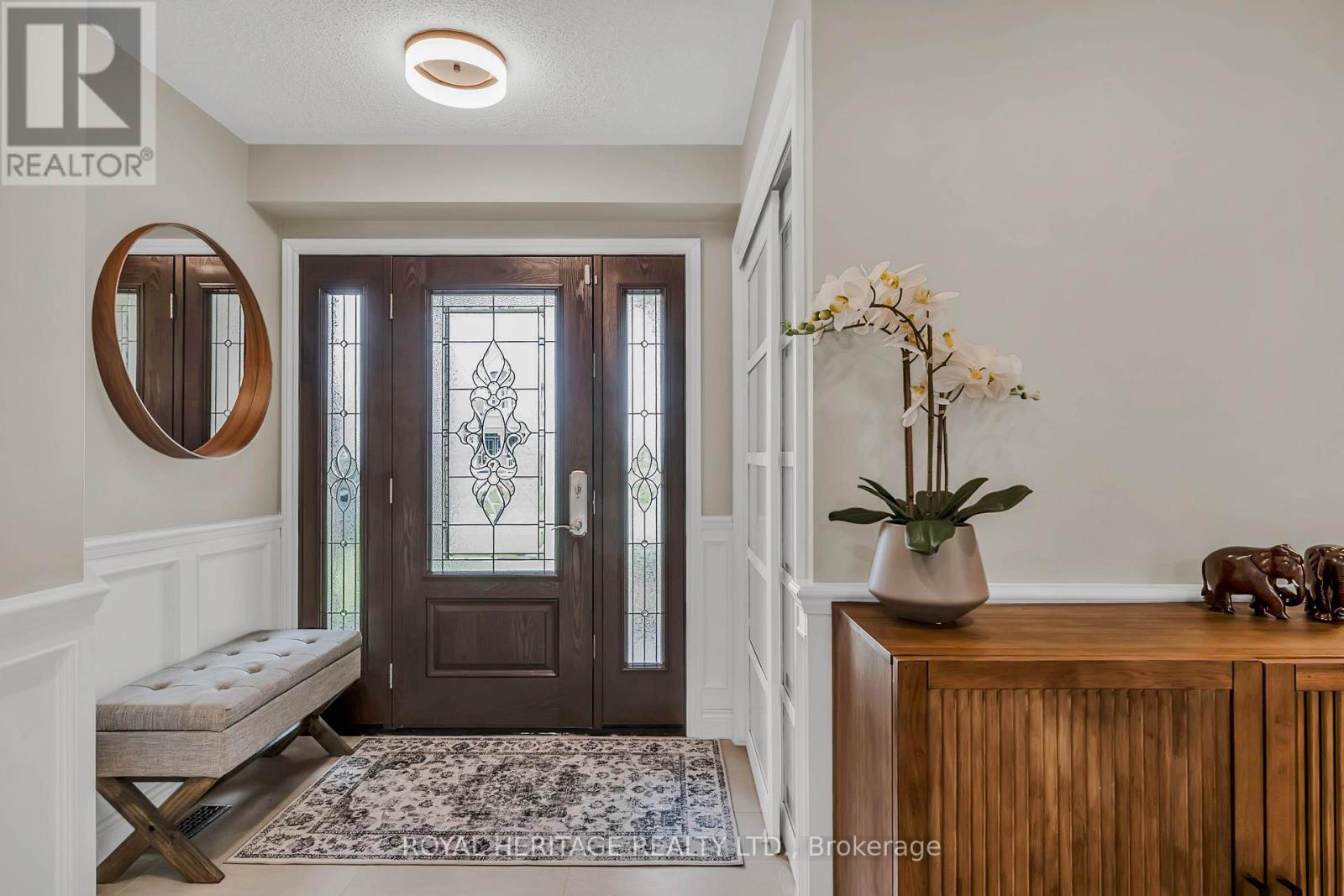 65 Ireland Street, Clarington (Bowmanville), Ontario  L1C 4V1 - Photo 4 - E13099904