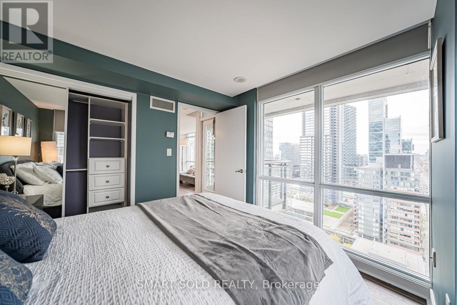 2606 - 11 Brunel Court, Toronto, Ontario  M5V 3Y3 - Photo 18 - C12853424