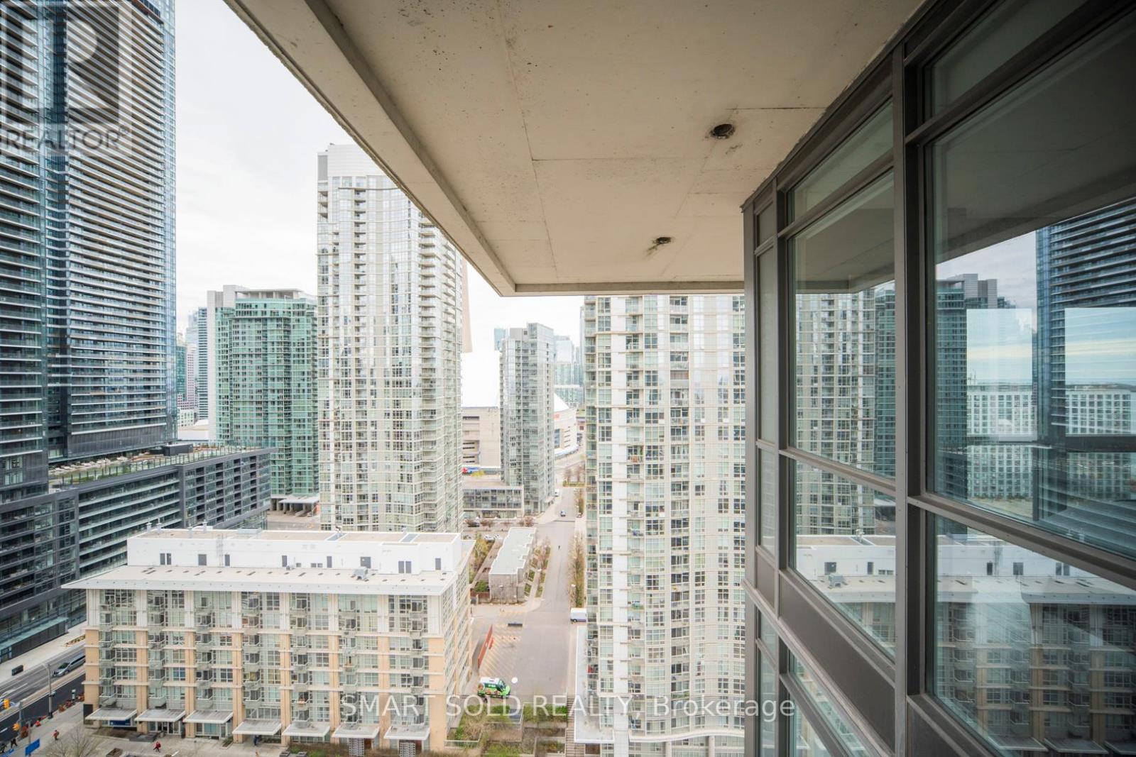 2606 - 11 Brunel Court, Toronto, Ontario  M5V 3Y3 - Photo 4 - C12853424