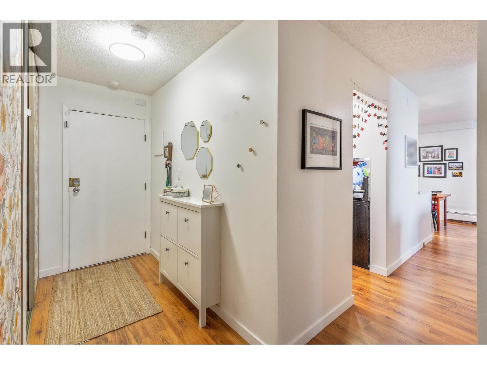 104 9101 Horne Street, Burnaby, British Columbia  V3N 4M3 - Photo 3 - R3120817