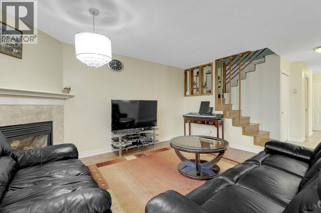 21 2561 Runnel Drive, Coquitlam, British Columbia  V3E 2S3 - Photo 3 - R3120548