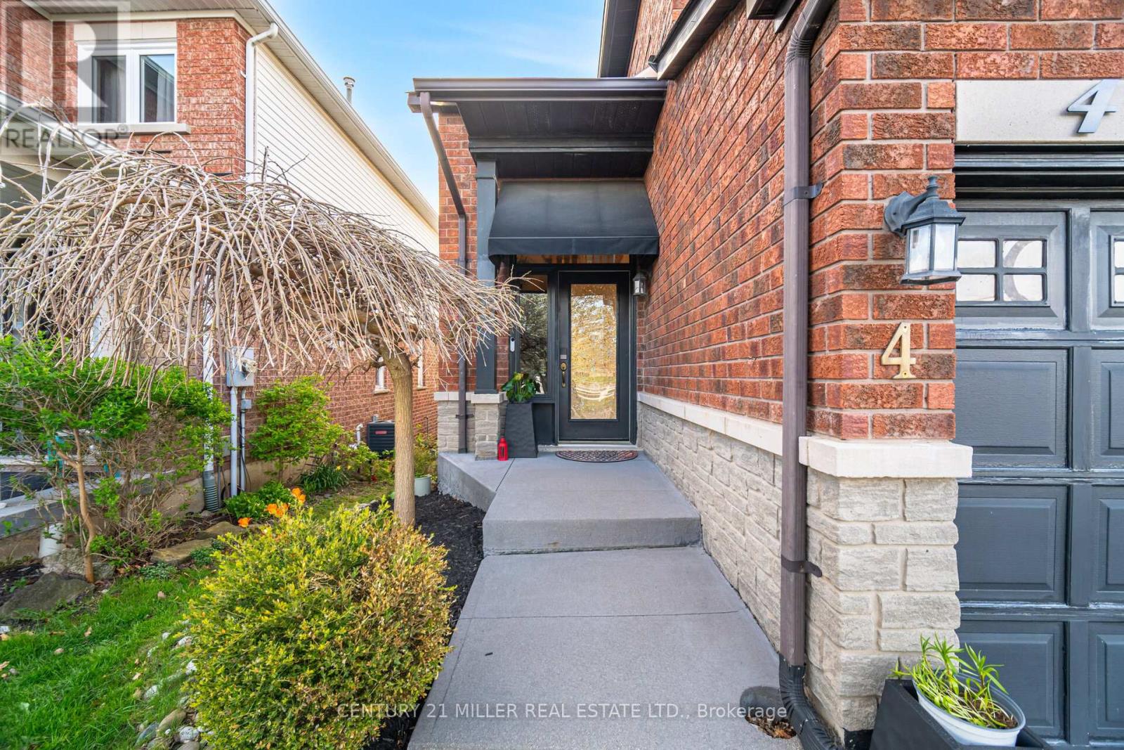 4 Kildonan Cres Crescent, Hamilton (Waterdown), Ontario  L0R 2H5 - Photo 6 - X13099928