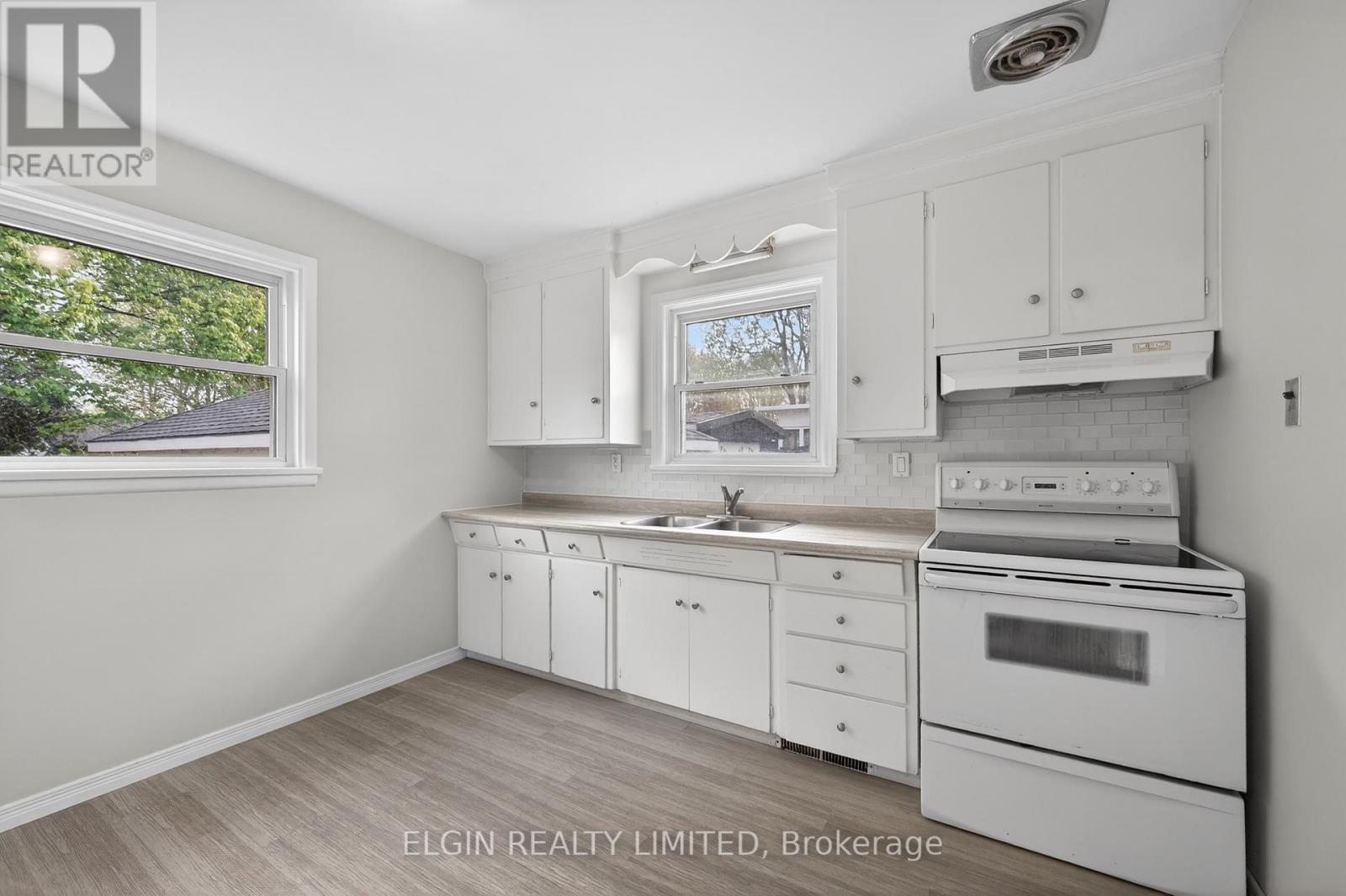 250 Forest Avenue, St. Thomas, Ontario  N5R 2K4 - Photo 3 - X13099976