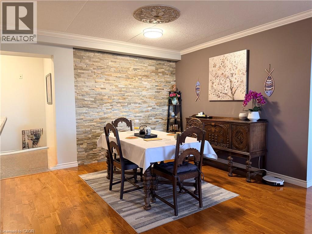405 Erb Street Unit# 502, Waterloo, Ontario  N2L 1W7 - Photo 3 - 40820539