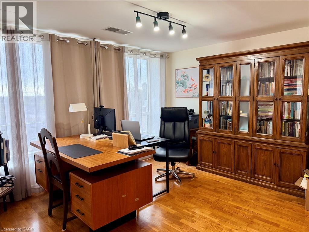 405 Erb Street Unit# 502, Waterloo, Ontario  N2L 1W7 - Photo 5 - 40820539