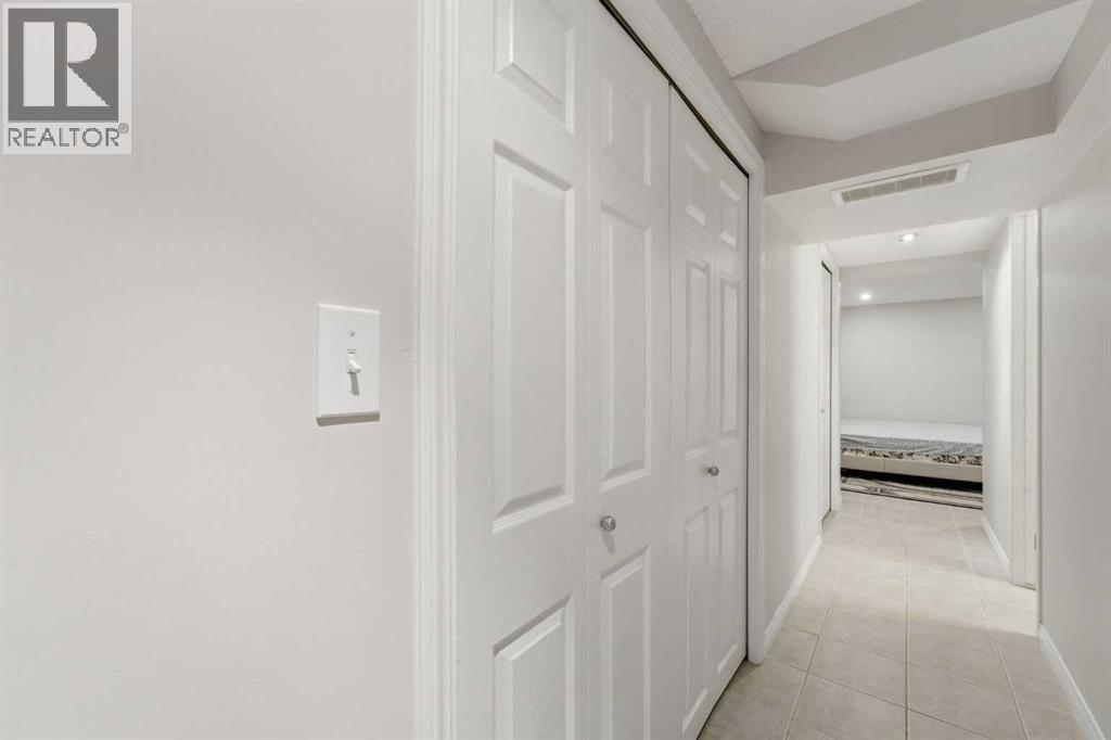 13 Country Hills Villa Nw, Calgary, Alberta  T3K 4S8 - Photo 31 - A2300908
