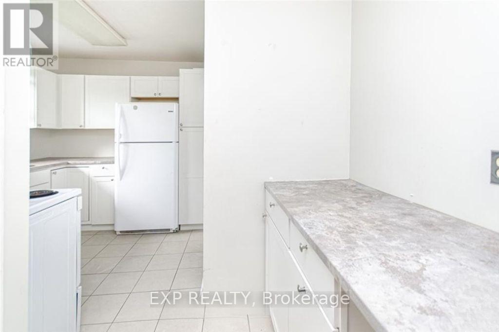160 Mountbatten Avenue, Ottawa, Ontario  K1H 5V7 - Photo 4 - X13099916
