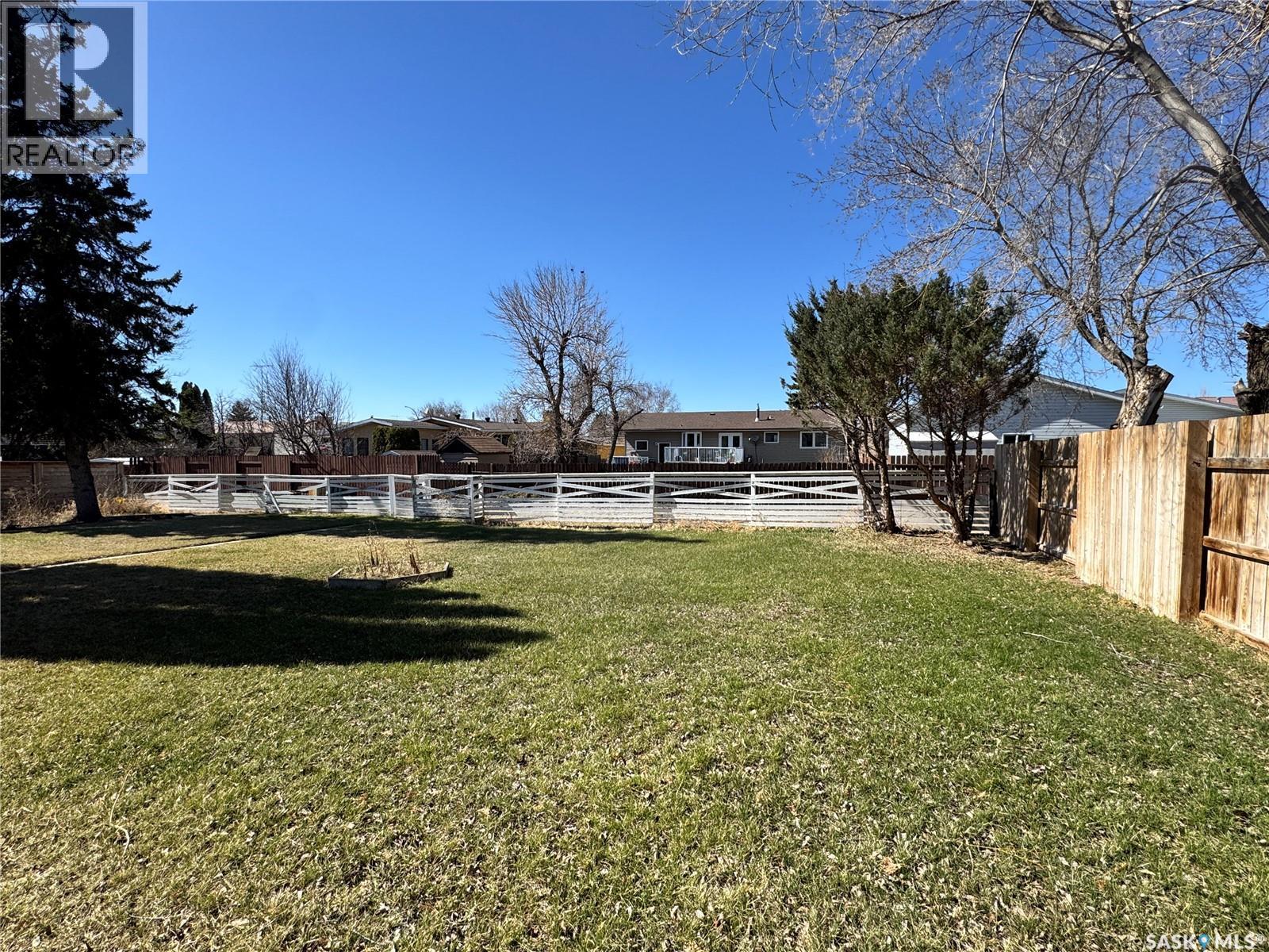 503 7th Avenue W, Biggar, Saskatchewan  S0K 0M0 - Photo 42 - SK028029