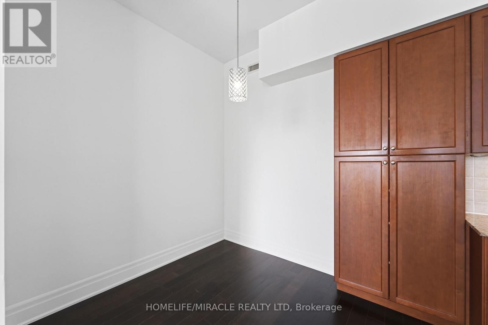 777 Steeles Avenue, Toronto, Ontario  M2R 3Y4 - Photo 12 - C13100024