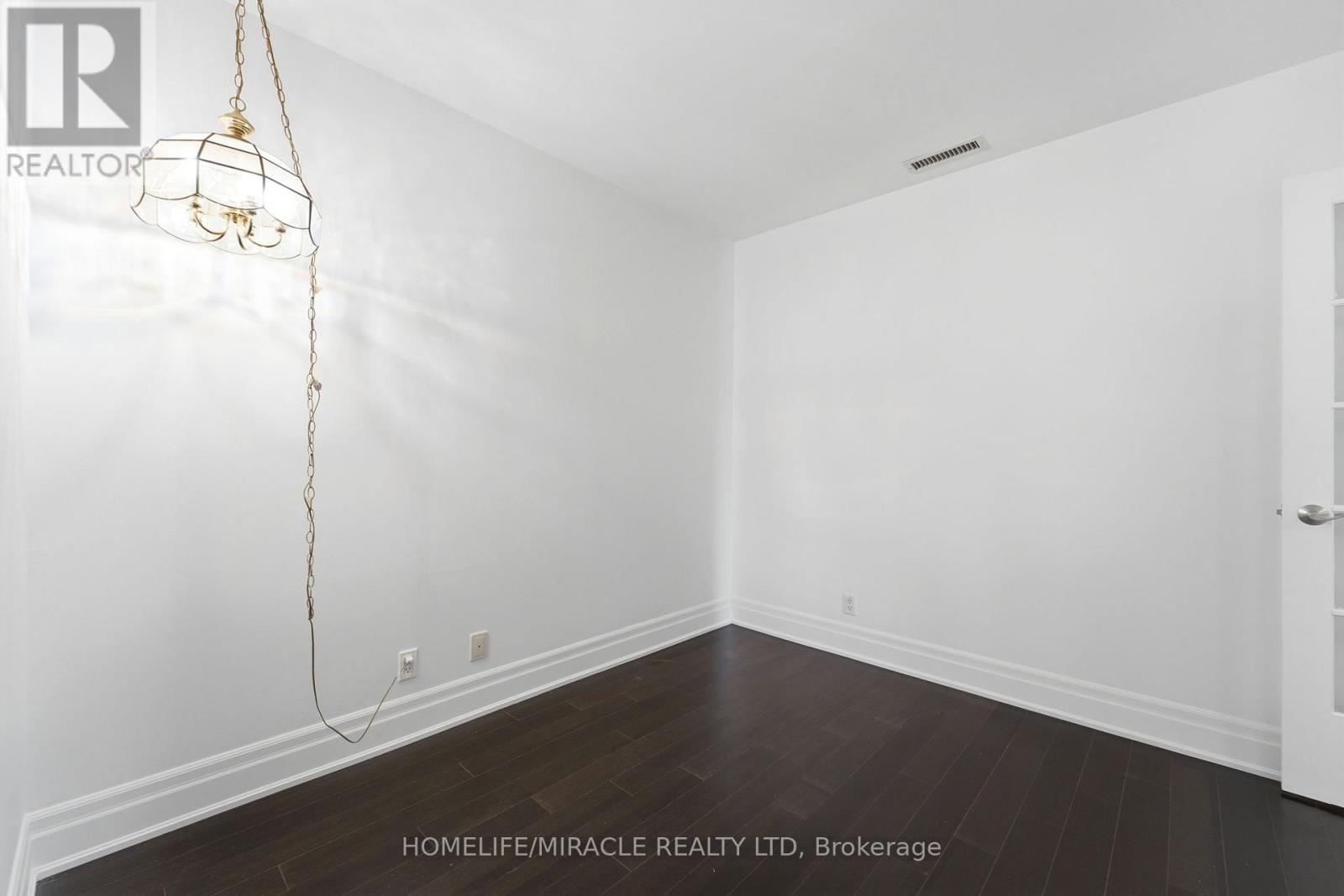 777 Steeles Avenue, Toronto, Ontario  M2R 3Y4 - Photo 16 - C13100024