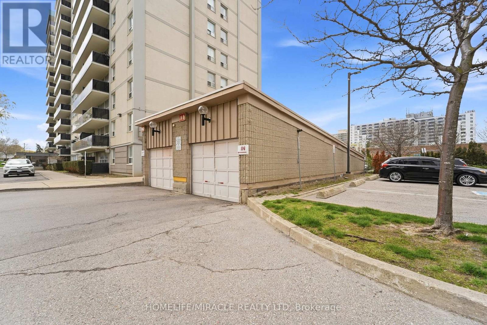 777 Steeles Avenue, Toronto, Ontario  M2R 3Y4 - Photo 29 - C13100024
