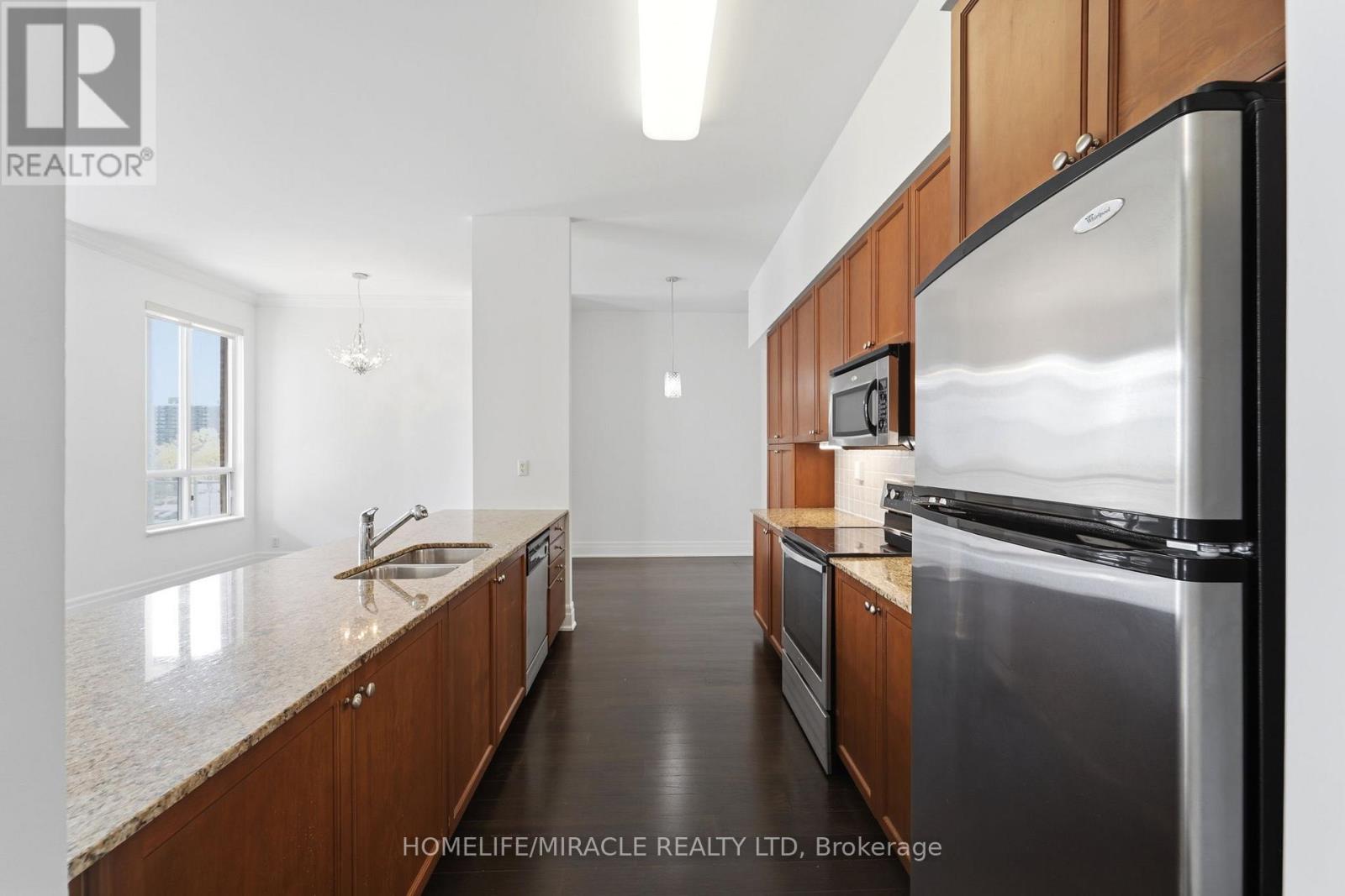 777 Steeles Avenue, Toronto, Ontario  M2R 3Y4 - Photo 43 - C13100024