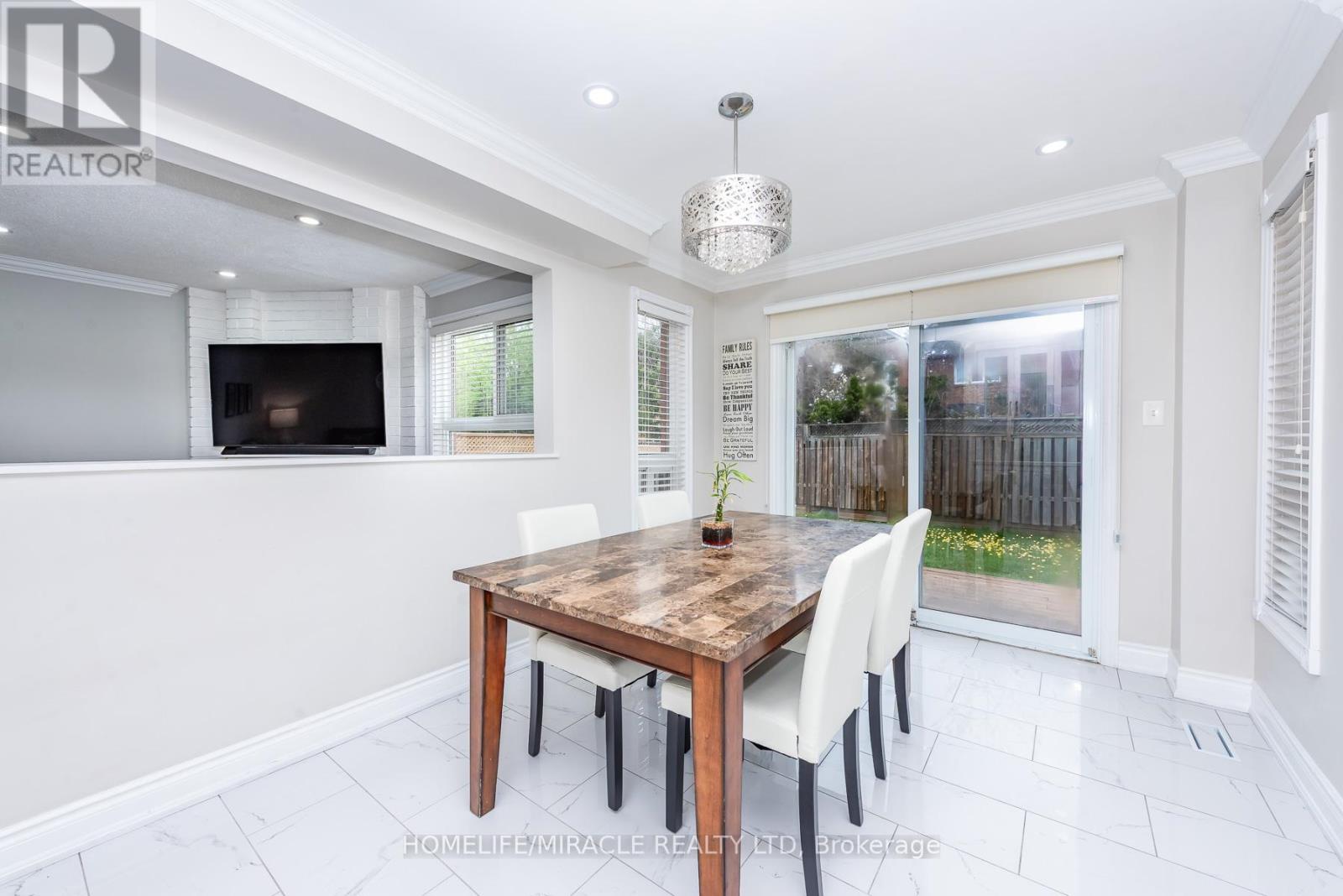 5457 Heritage Hills Boulevard, Mississauga, Ontario  L5R 2H4 - Photo 15 - W13092752