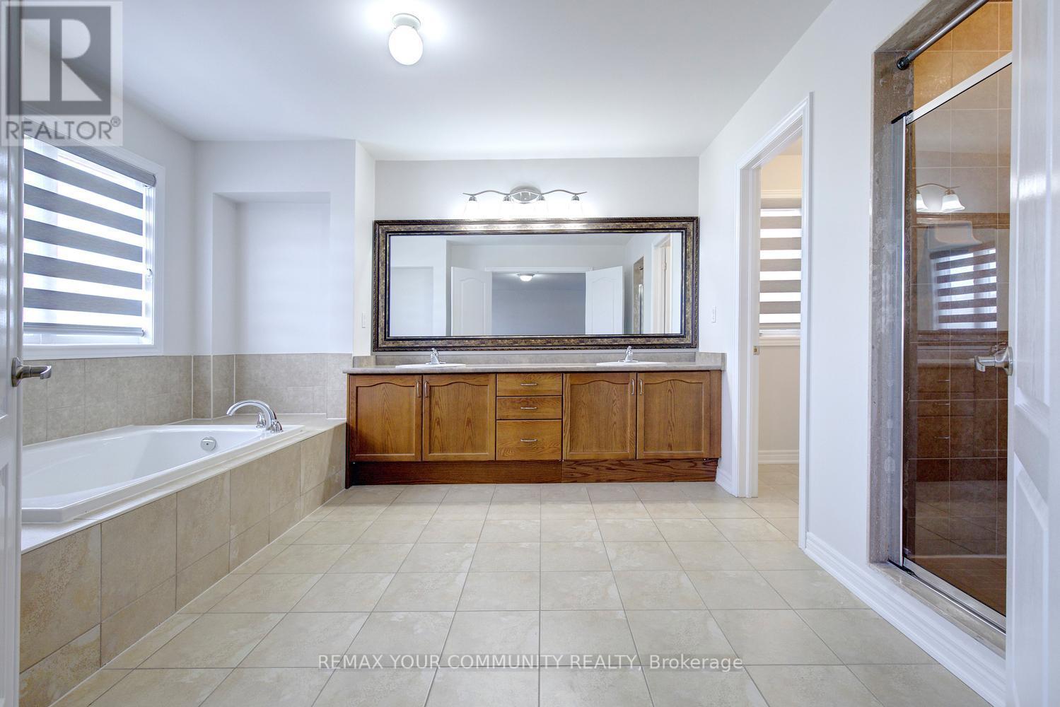 112 Golden Forest Road, Vaughan, Ontario  L6A 0S6 - Photo 32 - N13099954