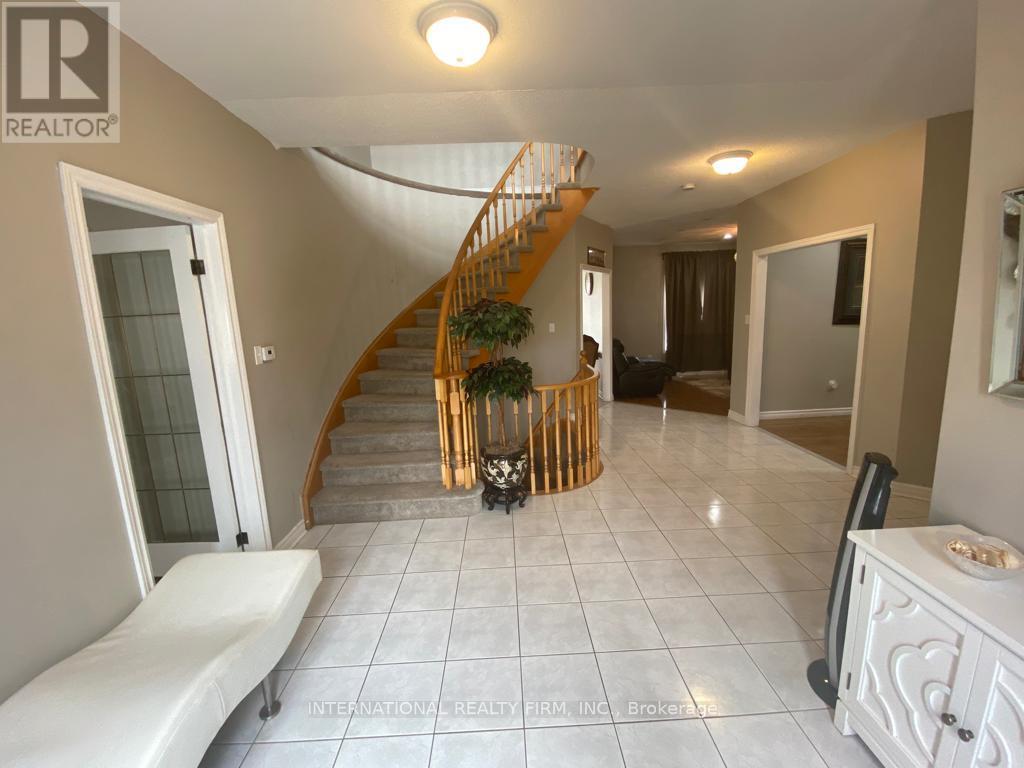 8 Cheltenham Road, Barrie (Georgian Drive), Ontario  L4M 6T2 - Photo 11 - S13099994