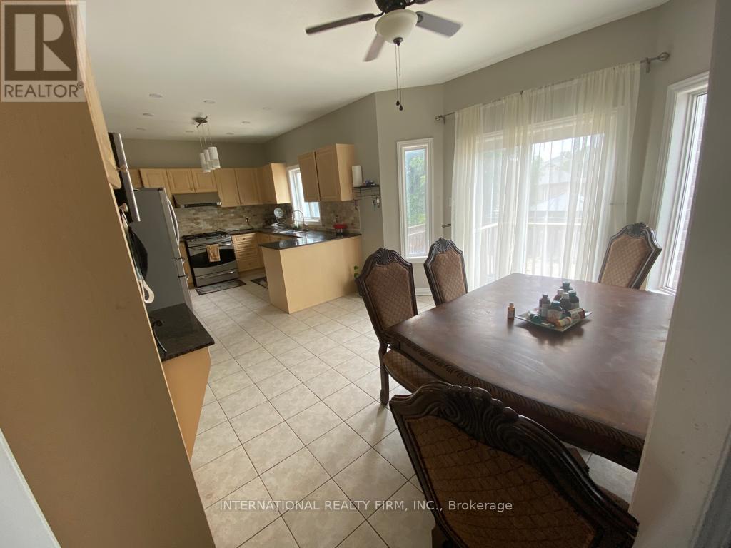 8 Cheltenham Road, Barrie (Georgian Drive), Ontario  L4M 6T2 - Photo 12 - S13099994