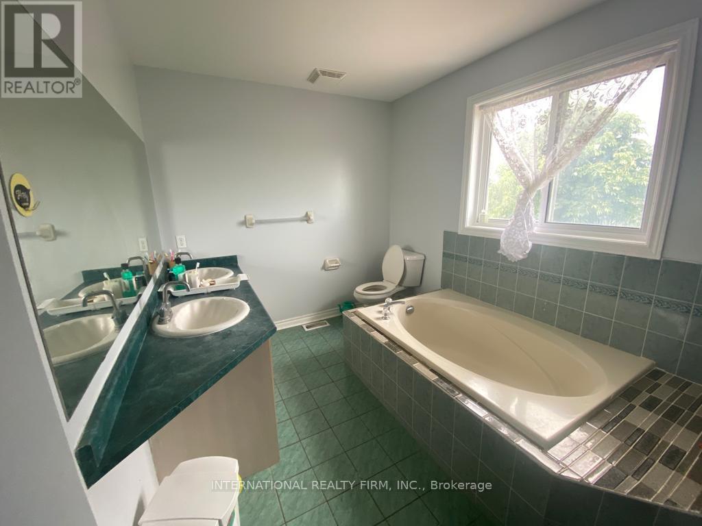 8 Cheltenham Road, Barrie (Georgian Drive), Ontario  L4M 6T2 - Photo 14 - S13099994