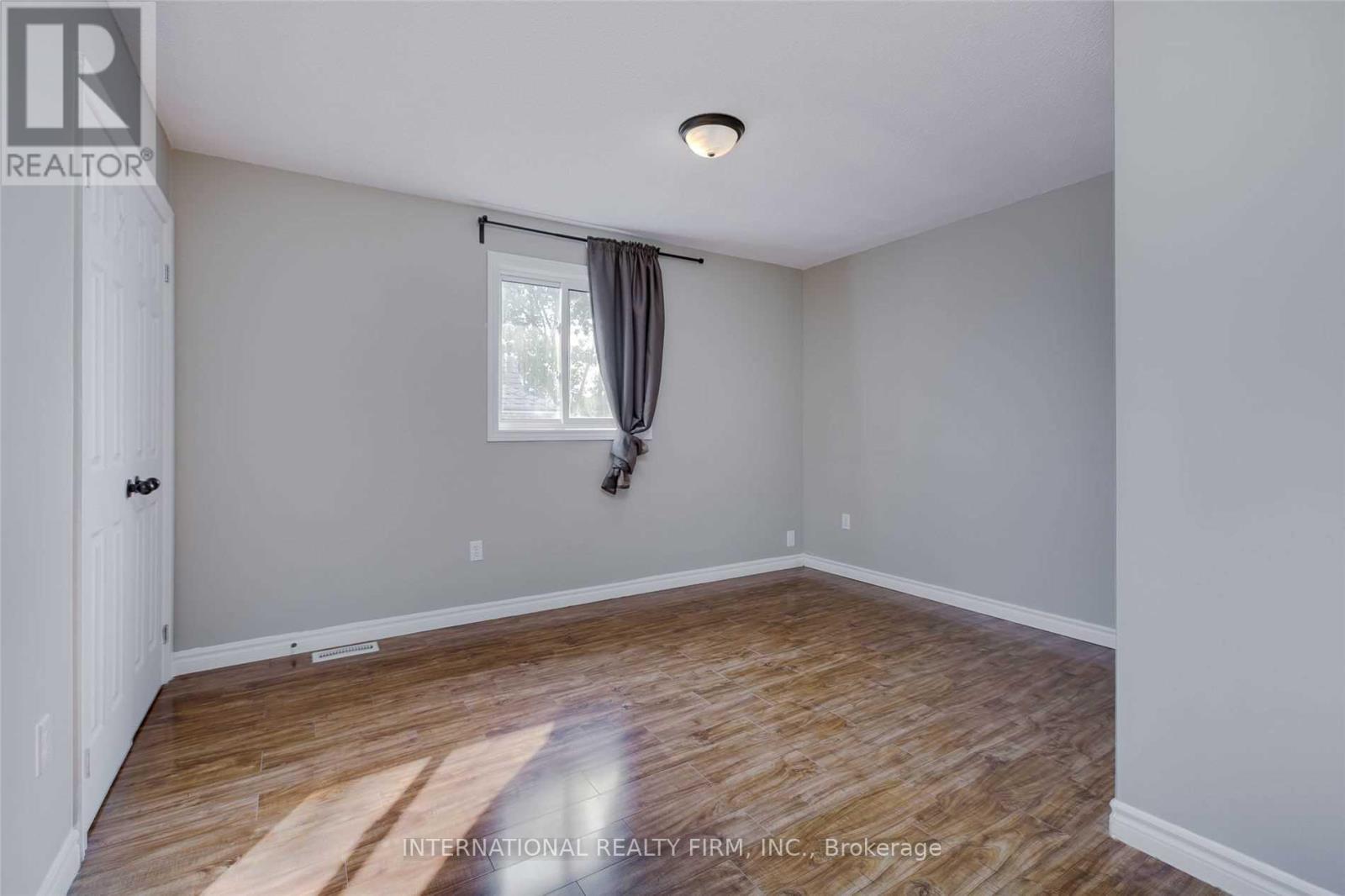 8 Cheltenham Road, Barrie (Georgian Drive), Ontario  L4M 6T2 - Photo 27 - S13099994