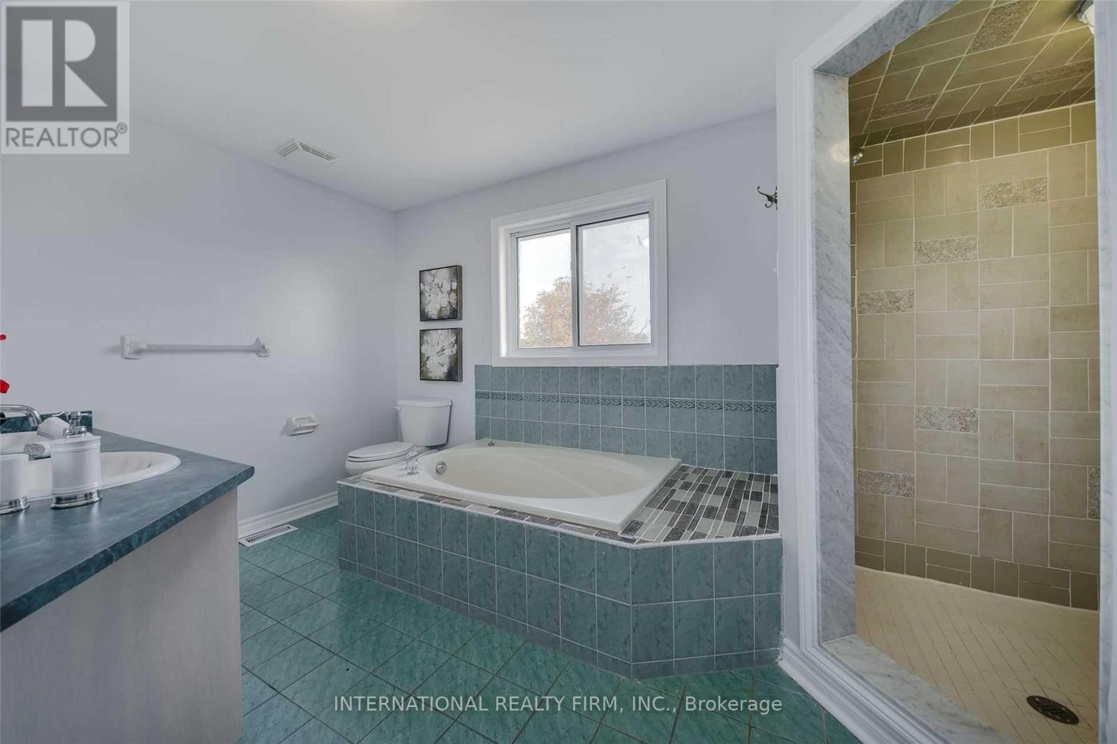 8 Cheltenham Road, Barrie (Georgian Drive), Ontario  L4M 6T2 - Photo 29 - S13099994