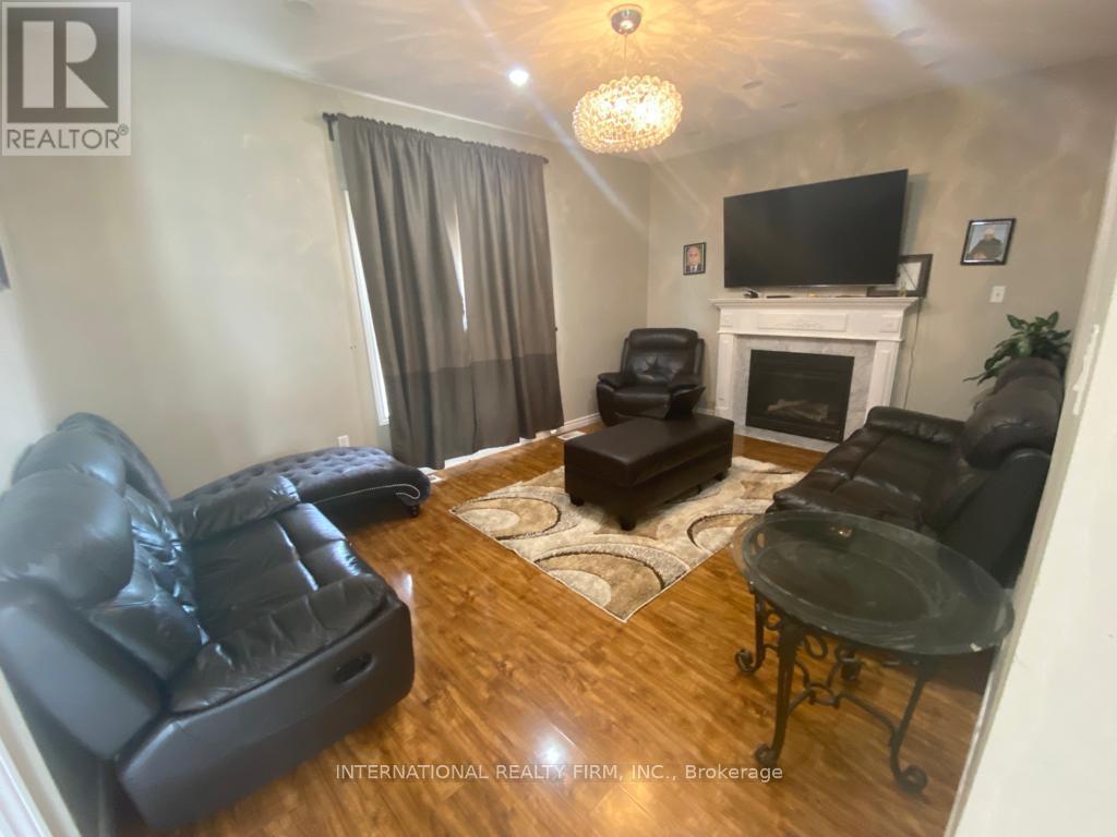 8 Cheltenham Road, Barrie (Georgian Drive), Ontario  L4M 6T2 - Photo 3 - S13099994