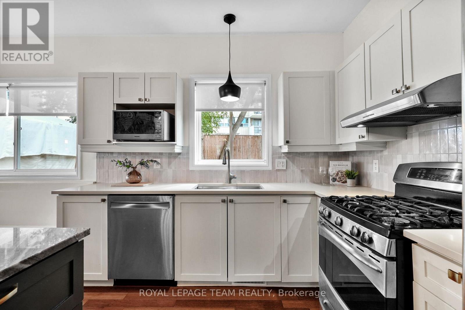 2122 Saunders Avenue, Ottawa, Ontario  K2A 4C7 - Photo 18 - X13096644
