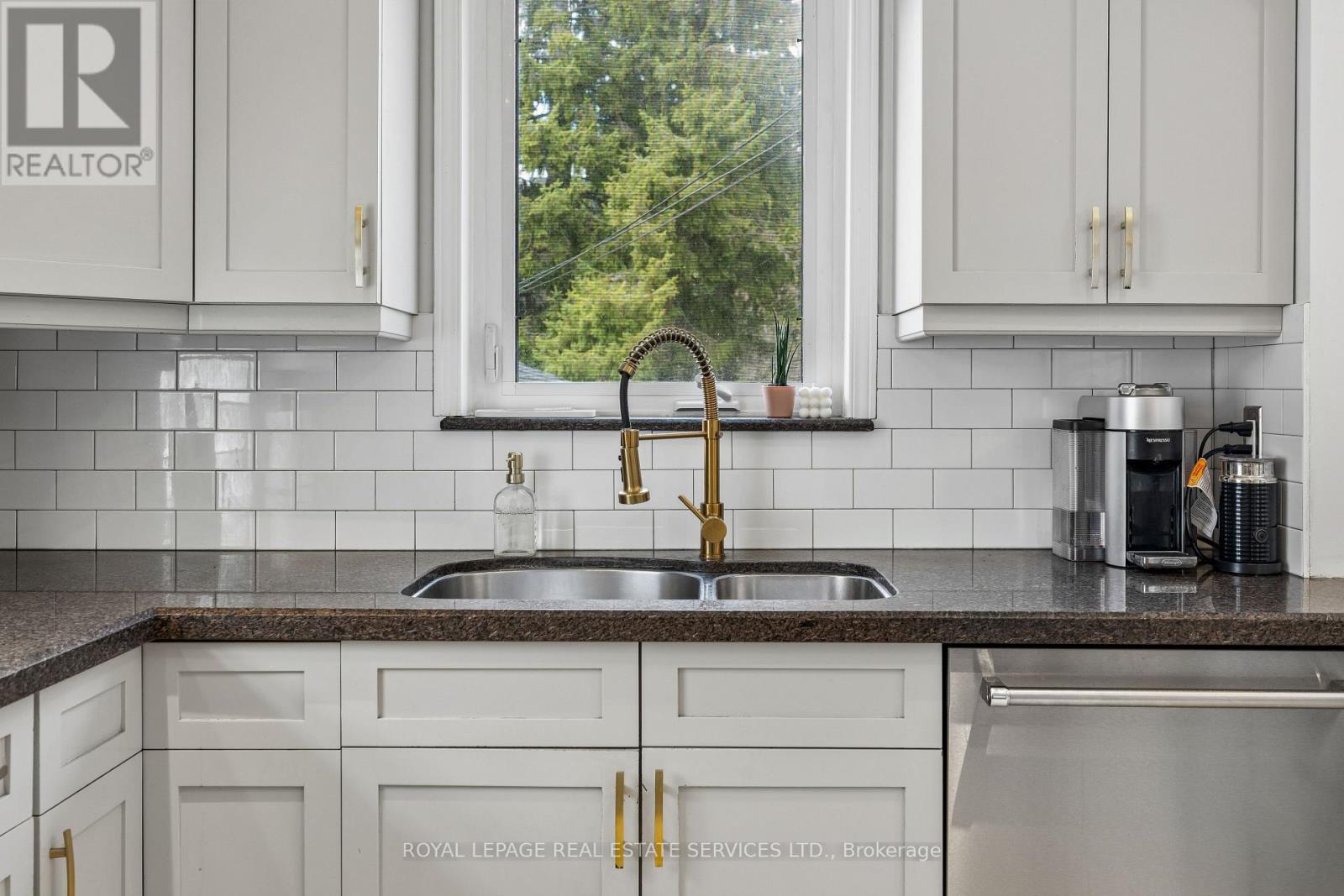 196 Berry Road, Toronto, Ontario  M8Y 1W8 - Photo 12 - W13099952