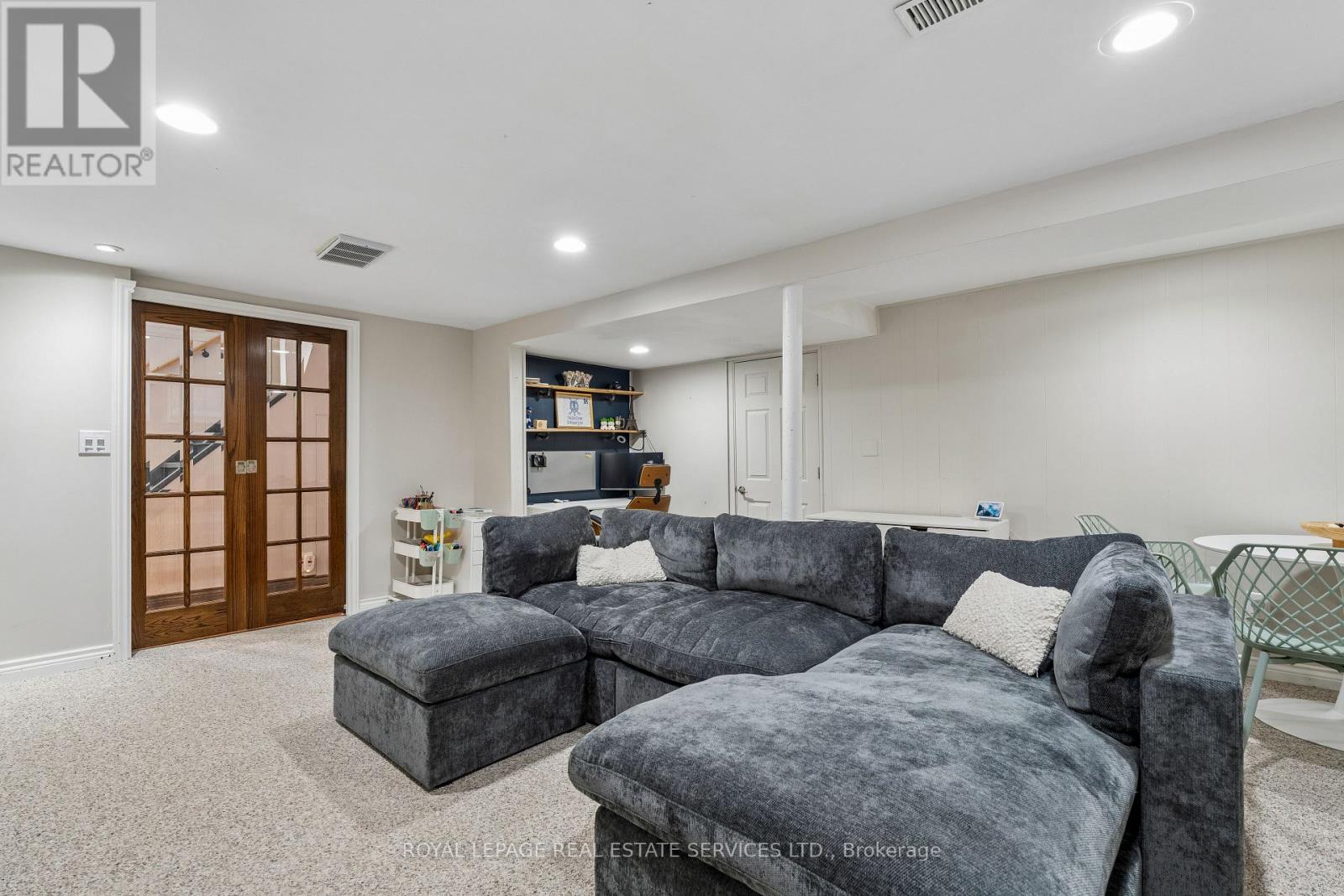 196 Berry Road, Toronto, Ontario  M8Y 1W8 - Photo 17 - W13099952