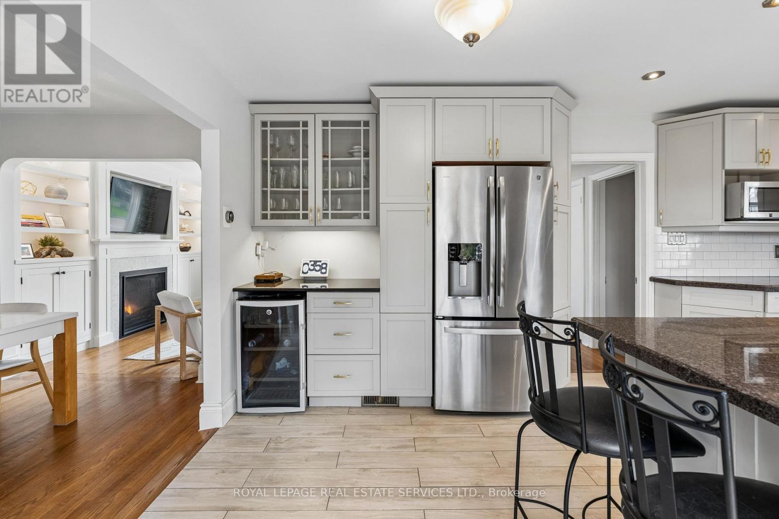 196 Berry Road, Toronto, Ontario  M8Y 1W8 - Photo 9 - W13099952