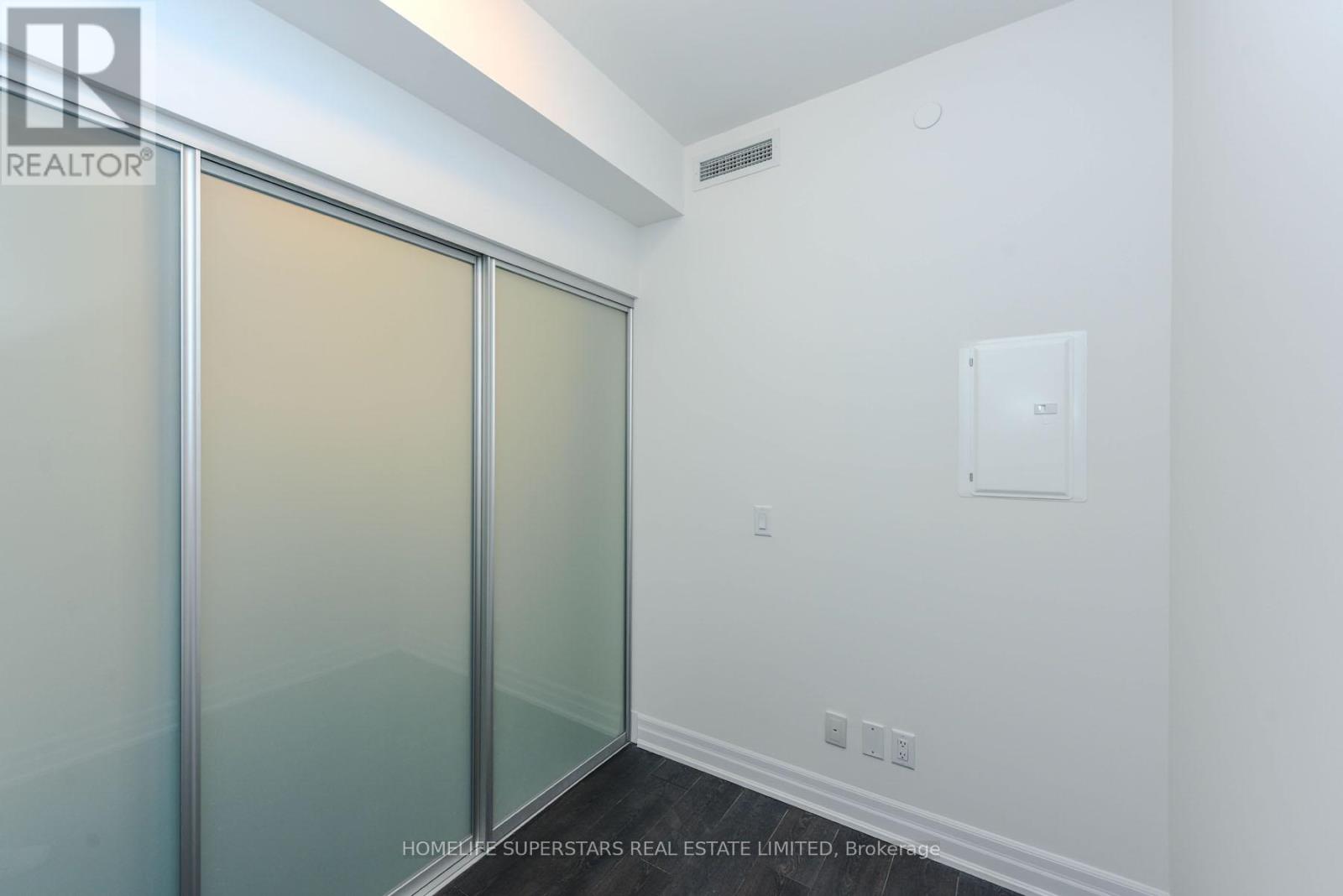 2905 - 30 Elm Drive W, Mississauga, Ontario  L5B 0N6 - Photo 7 - W13099968