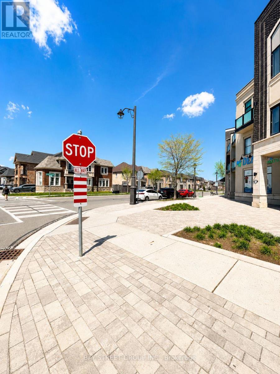 3091 George Savage Avenue N, Oakville, Ontario  L6M 4M2 - Photo 10 - W13099970