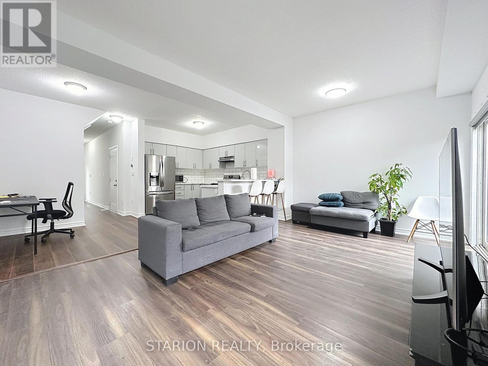 13 - 345 Glancaster Road, Hamilton, Ontario  L9G 3K9 - Photo 3 - X13099984