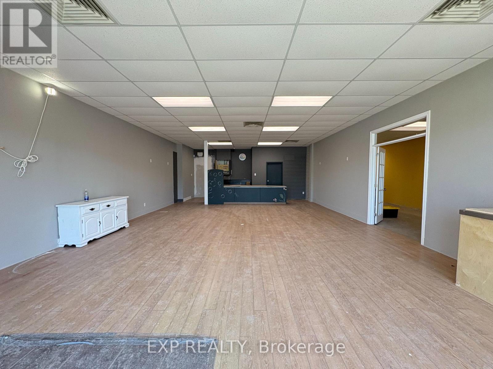 2 - 1811 Dundas Street, London East, Ontario  N5W 3E6 - Photo 6 - X13100014