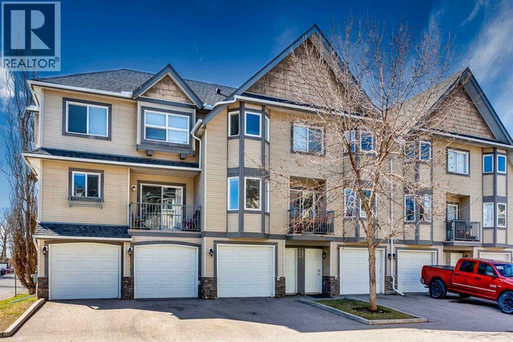 120 Cedarwood Lane Sw, Calgary, Alberta  T2W 6J3 - Photo 1 - A2286971