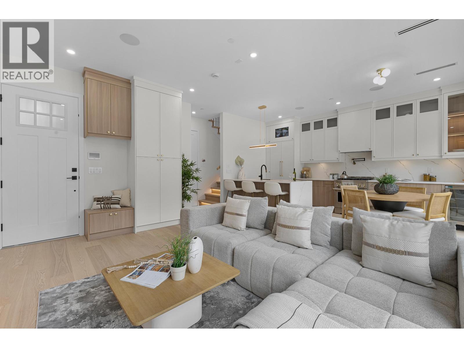 2 182 Ontario Place, Vancouver, British Columbia  V5W 1S2 - Photo 5 - R3118730