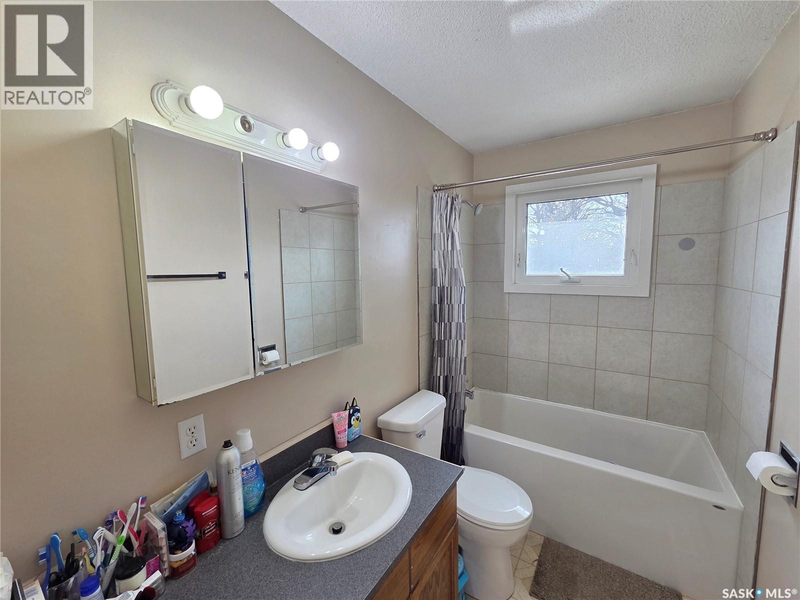 12 Mountain Drive, Carlyle, Saskatchewan  S0C 0R0 - Photo 16 - SK034736