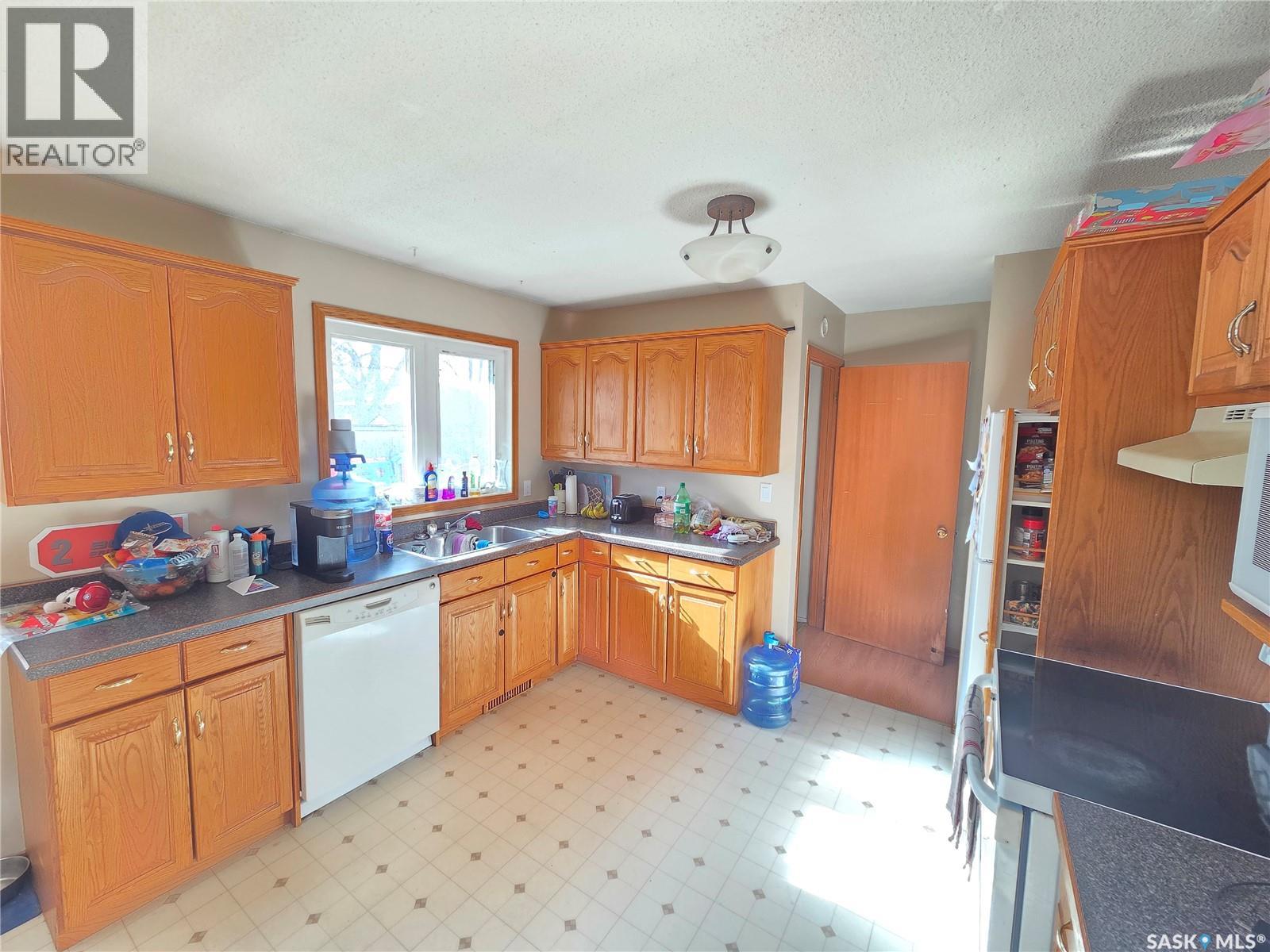 12 Mountain Drive, Carlyle, Saskatchewan  S0C 0R0 - Photo 5 - SK034736