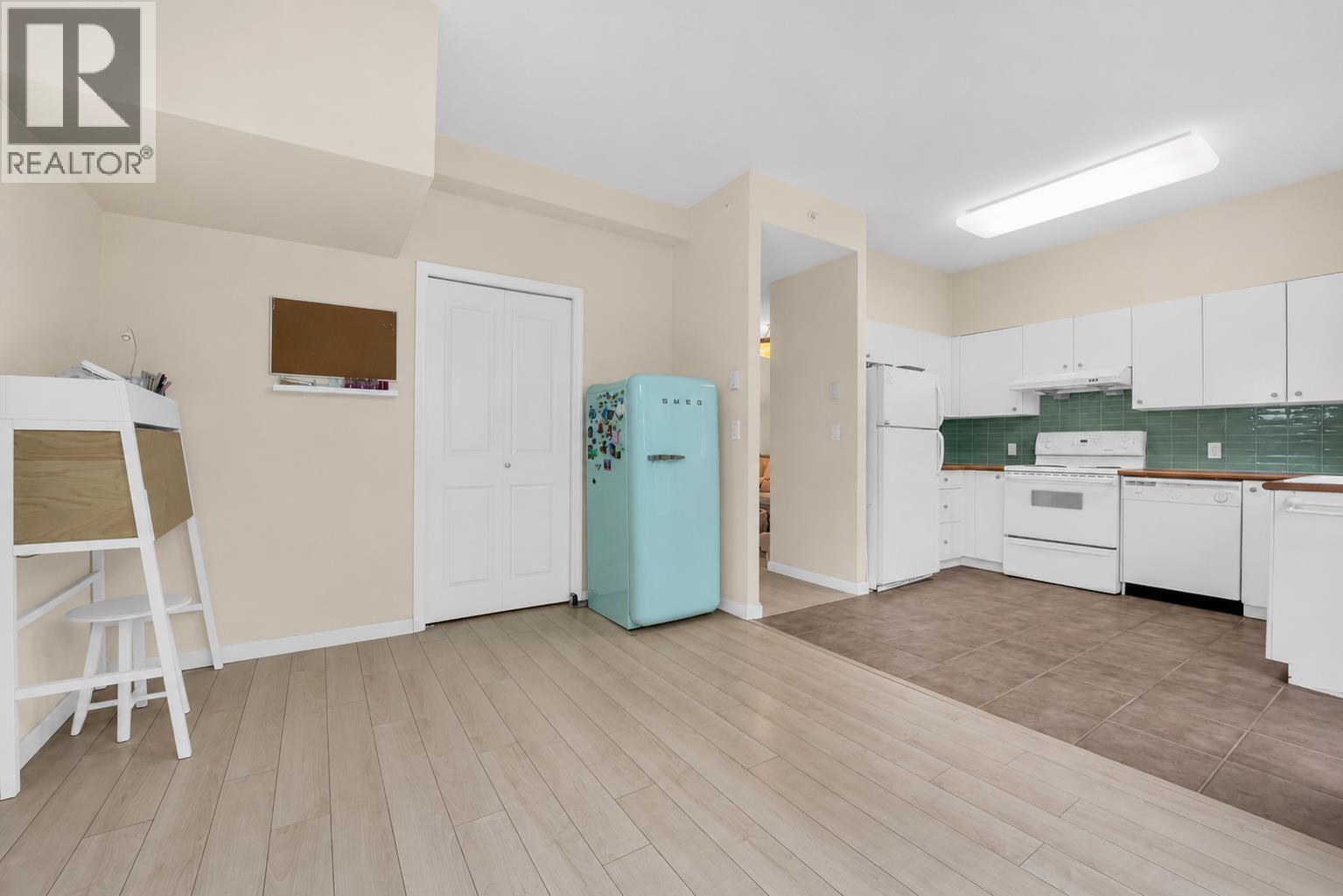 2 6611 Southoaks Crescent, Burnaby, British Columbia  V5E 4L5 - Photo 16 - R3121193