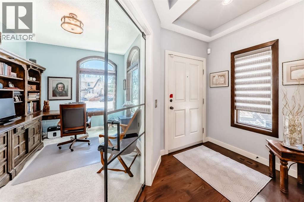 326 Tuscany Ravine Road Nw, Calgary, Alberta  T3L 3A8 - Photo 4 - A2306366