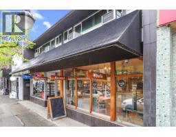 <div class="price">$300,000</div> 11460 Confidential, Vancouver<br><div style="margin-bottom:8px;"><small>RE/MAX Masters Realty</small></div>