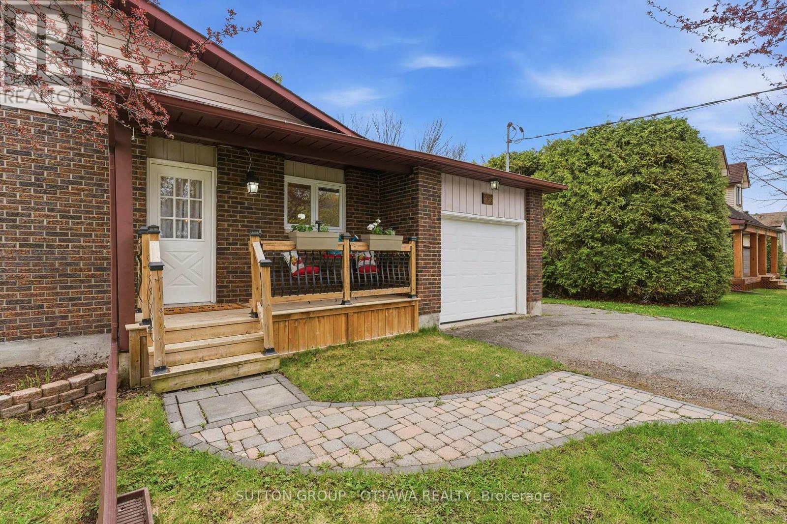 380 Maple Street, Russell, Ontario  K4R 1B5 - Photo 2 - X13100038