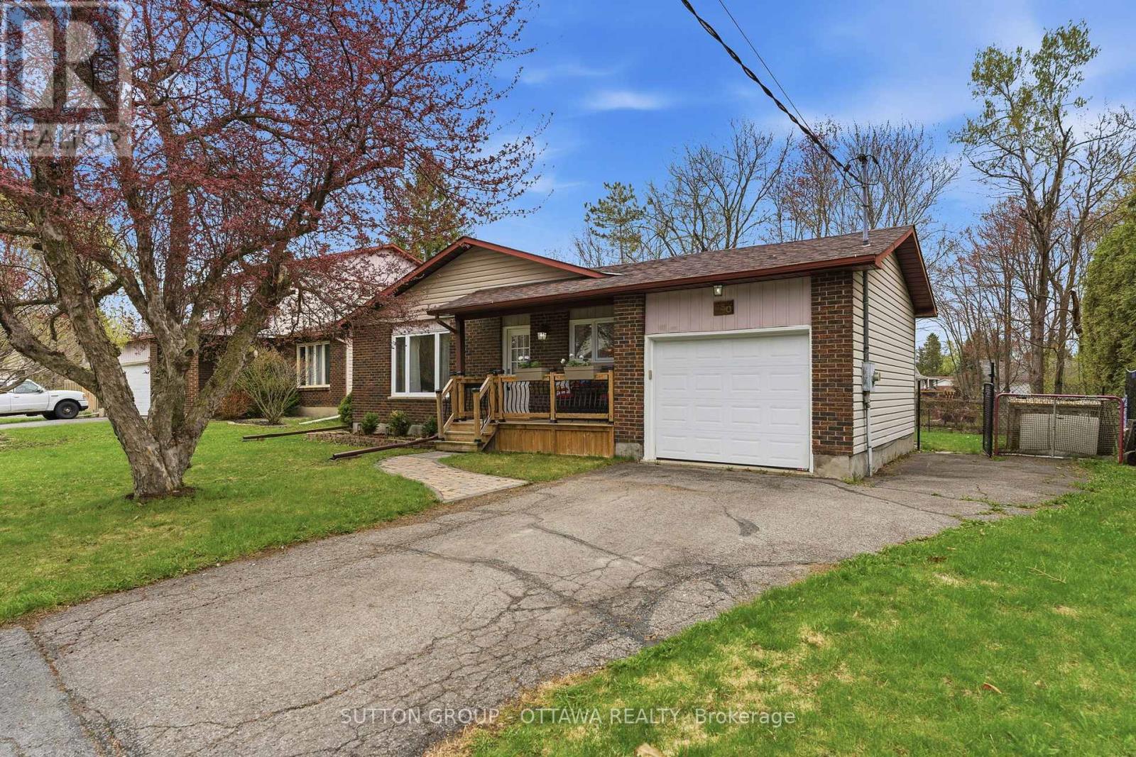 380 Maple Street, Russell, Ontario  K4R 1B5 - Photo 3 - X13100038