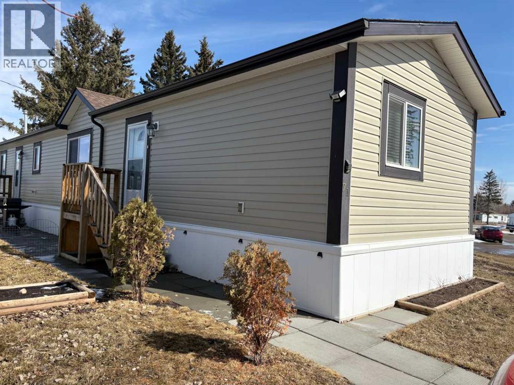 71, 4000 Minto Street, Penhold, Alberta