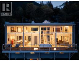 90 ISLEVIEW PLACE, West Vancouver, British Columbia