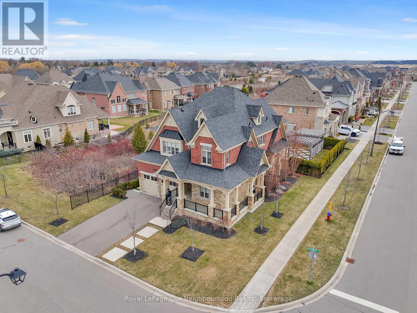 7 STARRETT STREET, King, Ontario