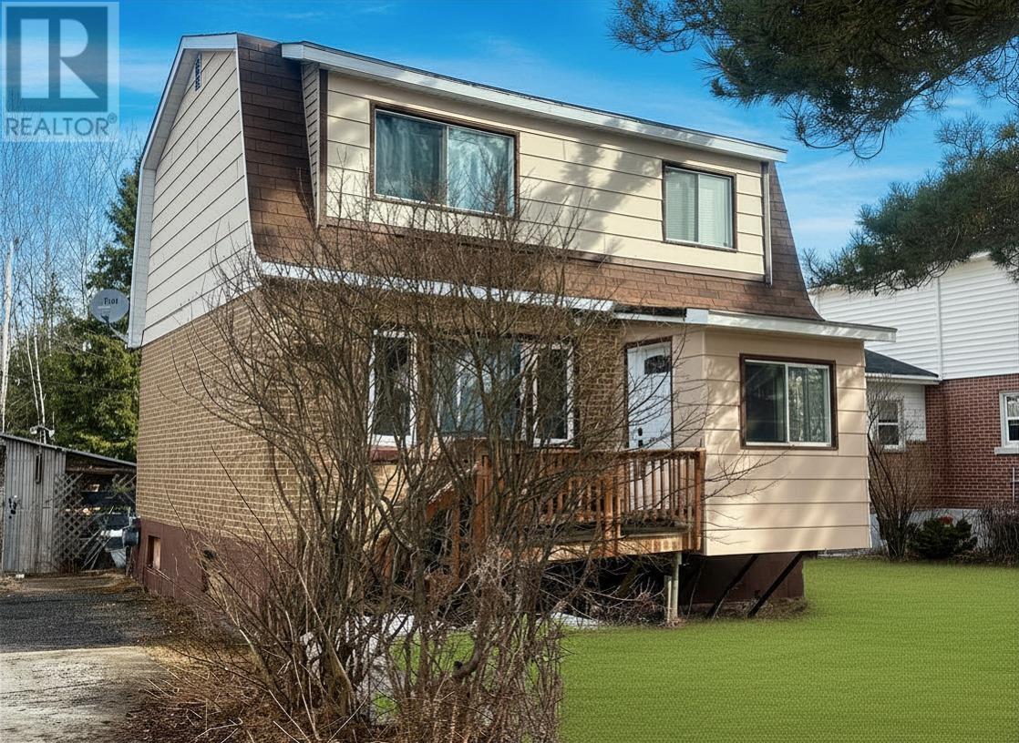 101 Brompton RD, Red Rock, Ontario